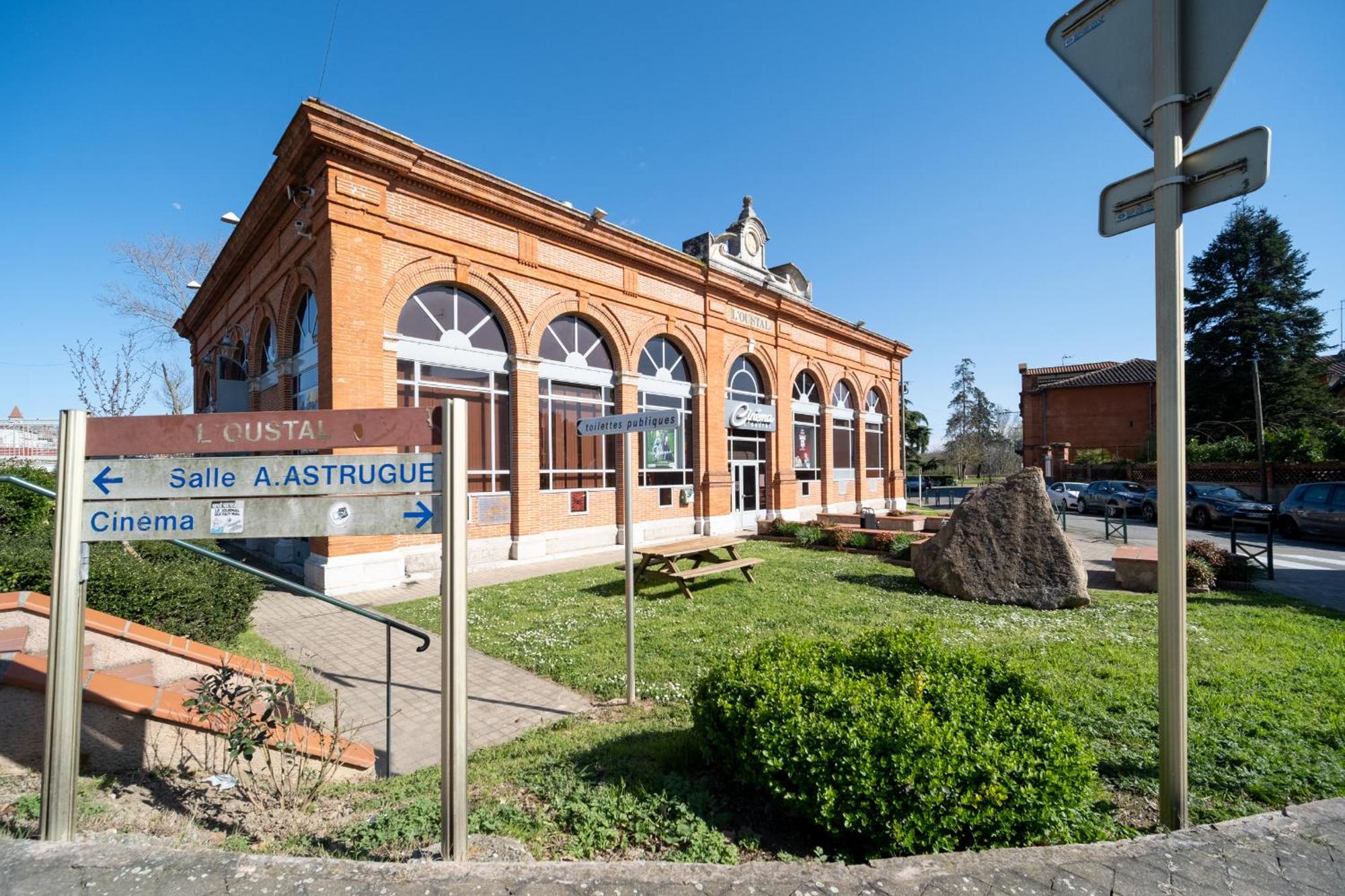 Evasions-Echappee, Centre-Ville, Gare Auterive  Extérieur photo